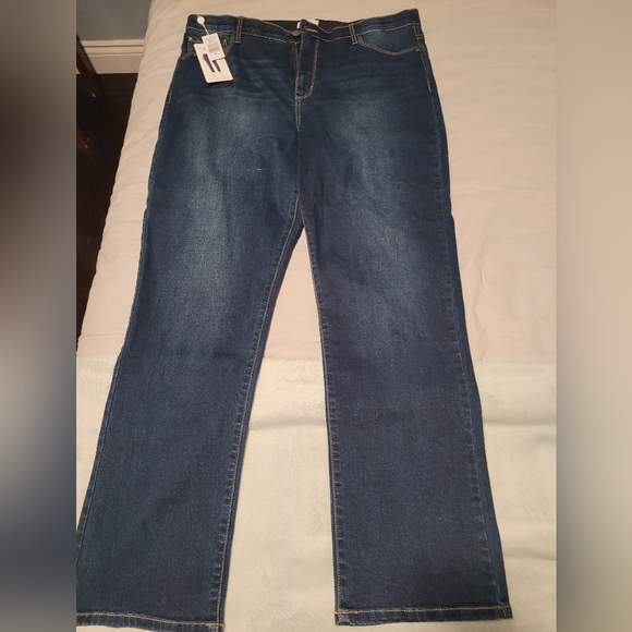 Curve Appeal jeans. Dark wash 30" inseam size 18 stretch - Picture 2 of 4